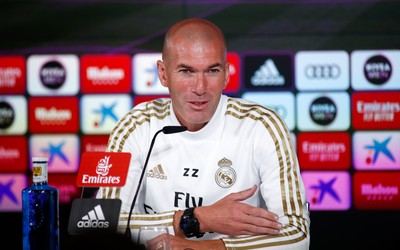 华体会电竞热评-内马尔欧冠精彩瞬间